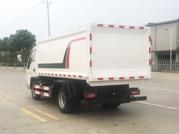 福田小卡之星3側(cè)掛桶式垃圾車(chē)