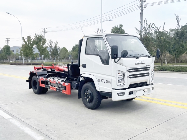 江鈴小黃牌車(chē)廂可卸式垃圾車(chē)