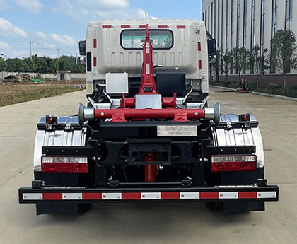 帝王環(huán)衛(wèi)牌HDW5080ZXXJBEV型純電動車廂可卸式垃圾車